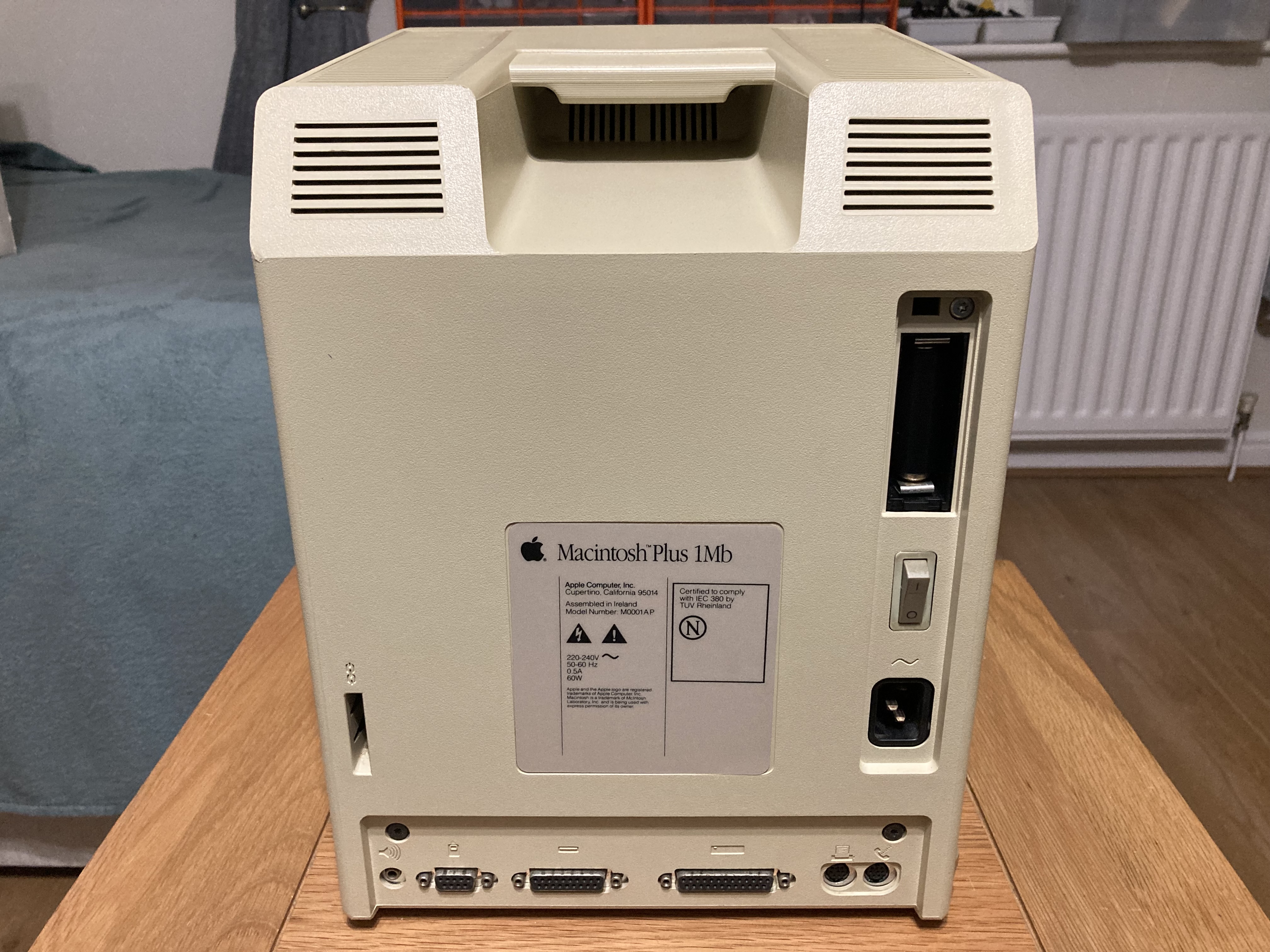 1986 Apple Macintosh Plus 1MB Repair & Restoration – Adam's